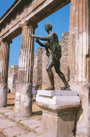 Statue representing Apollo in Pompeii